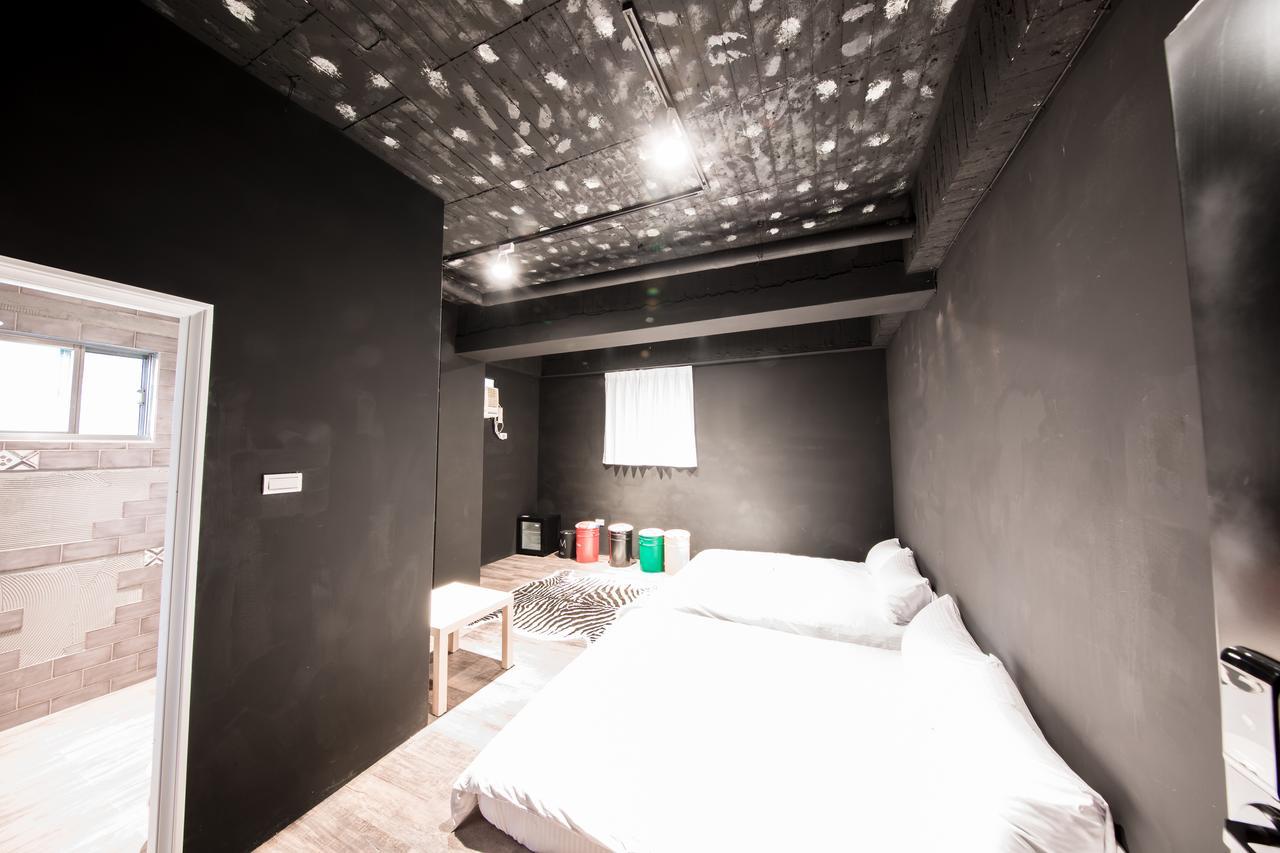 Pier 2 Appartamento Kaohsiung Esterno foto
